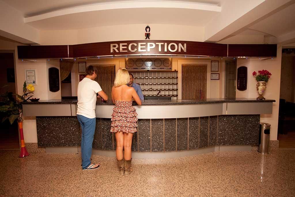 Duqqan Deluxe Hotel Кушадасы Экстерьер фото